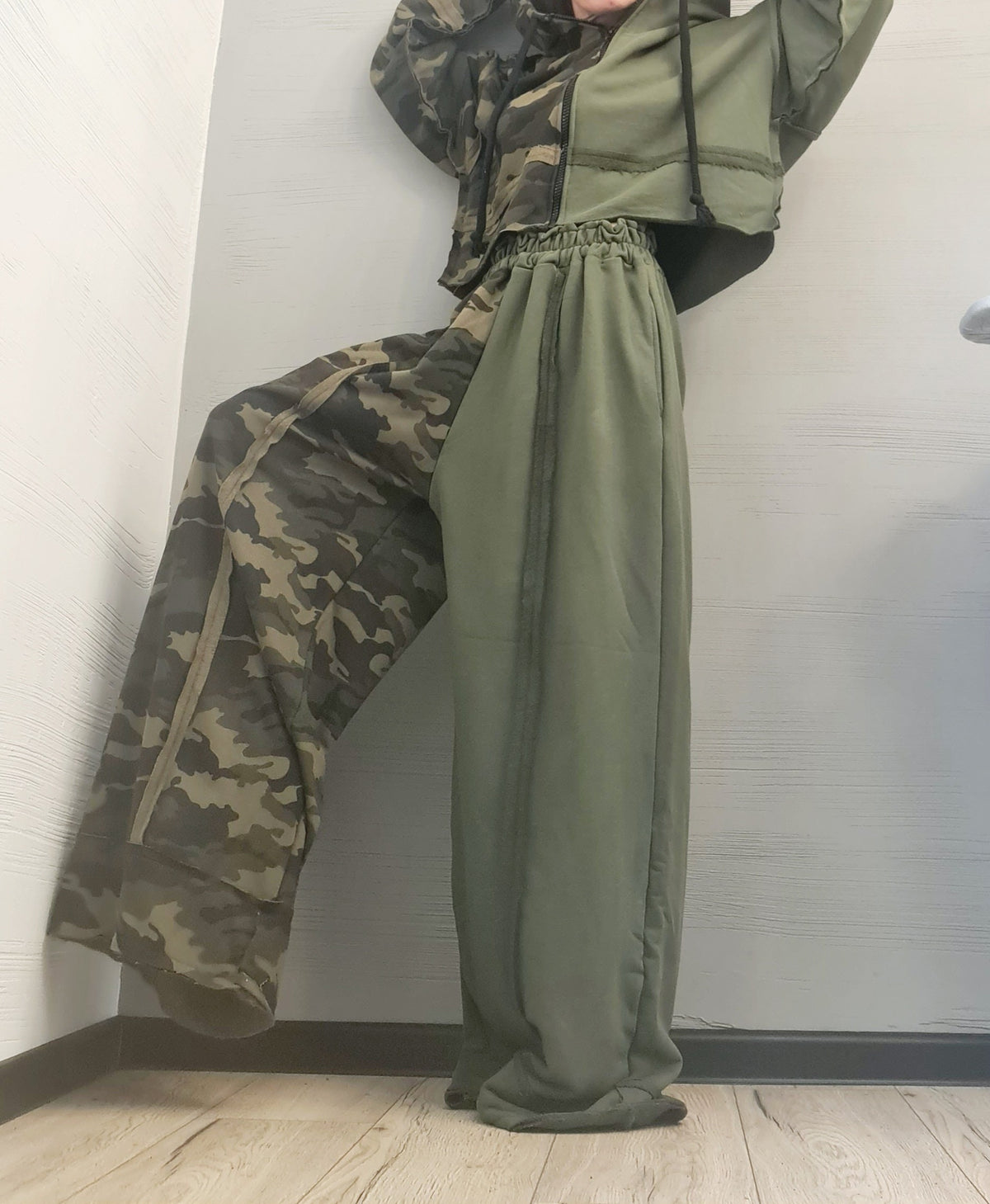Two-Tone Cotton Women's Tracksuit Set, Loose Pants, Hooded Short Sweatshirt