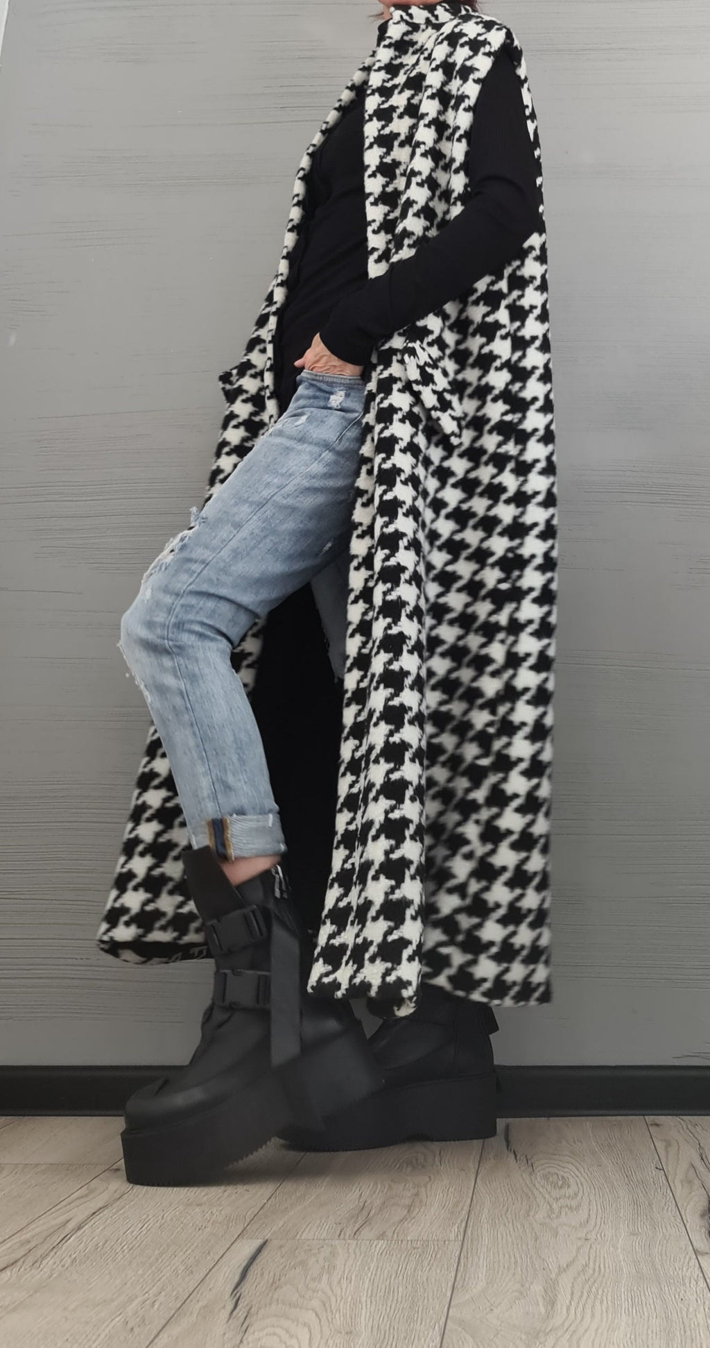 Black Cropped Puffer Vest, Houndstooth Maxi Gilet, Two-Piece Sleeveless Set