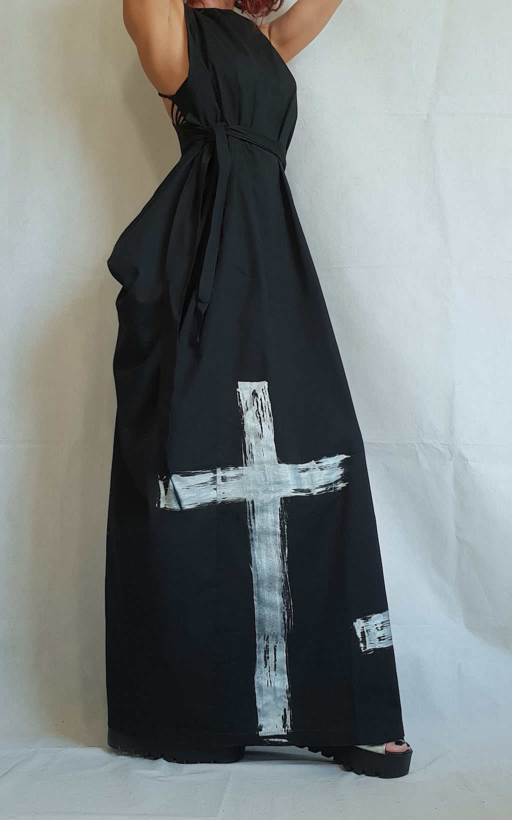 Black Open Back Maxi Gothic Dress, Sleeveless Plus Size Kaftan