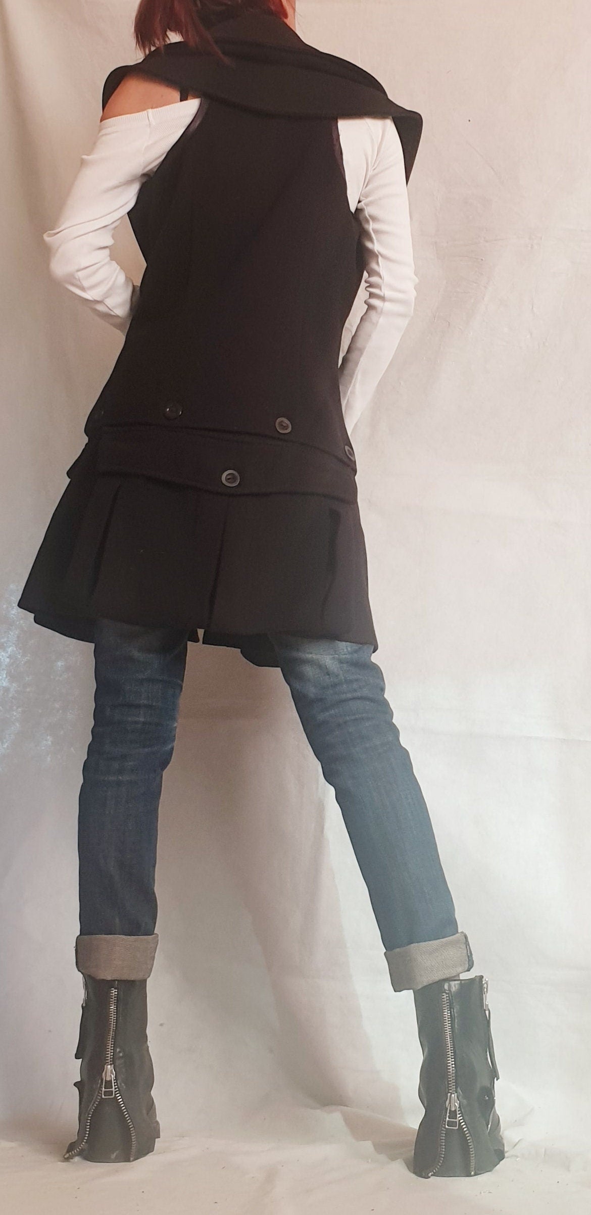 Black Convertible Wool Vest, Detachable Cargo Pocket Panel, Asymmetric Design, Plus Size