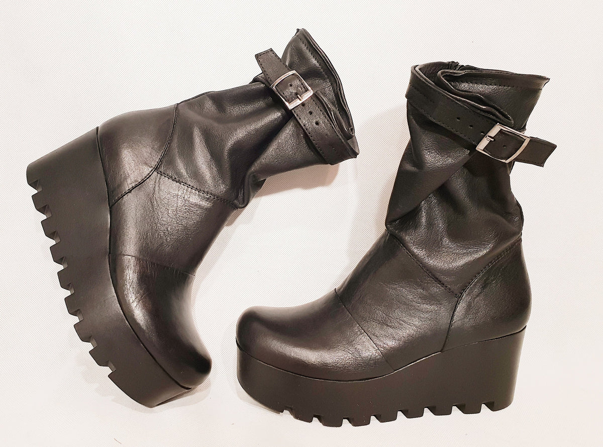Black Leather Gothic Platform Boots, Grunge Ankle Booties, Steampunk Women Shoes