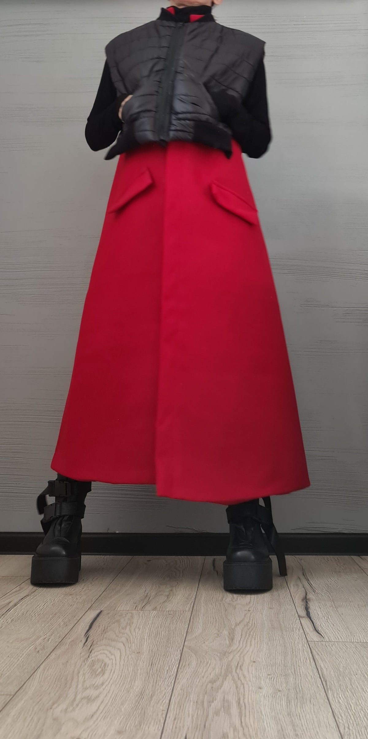 Red Wool Asymmetrical Maxi Vest, Black Cropped Quilted Gilet, Two-Piece Set