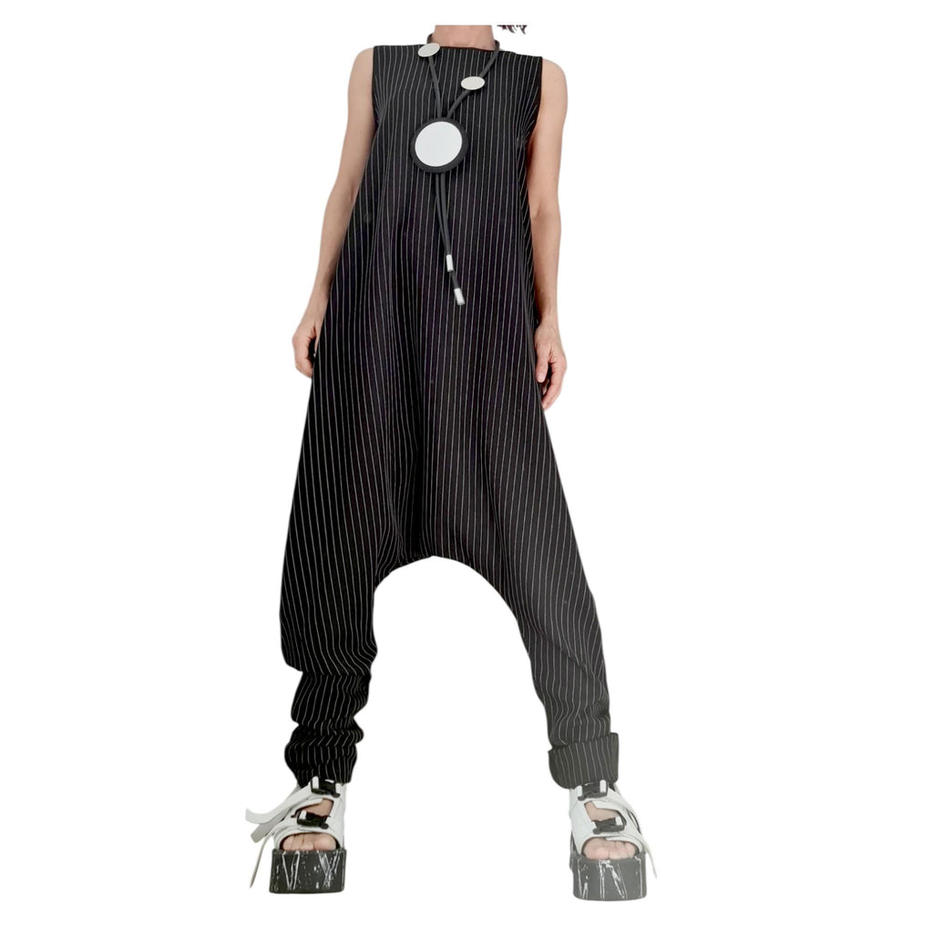Asymmetric Black White Stripe Harem Jumpsuit, Gothic Wide Leg Sleeveless Overall for Women