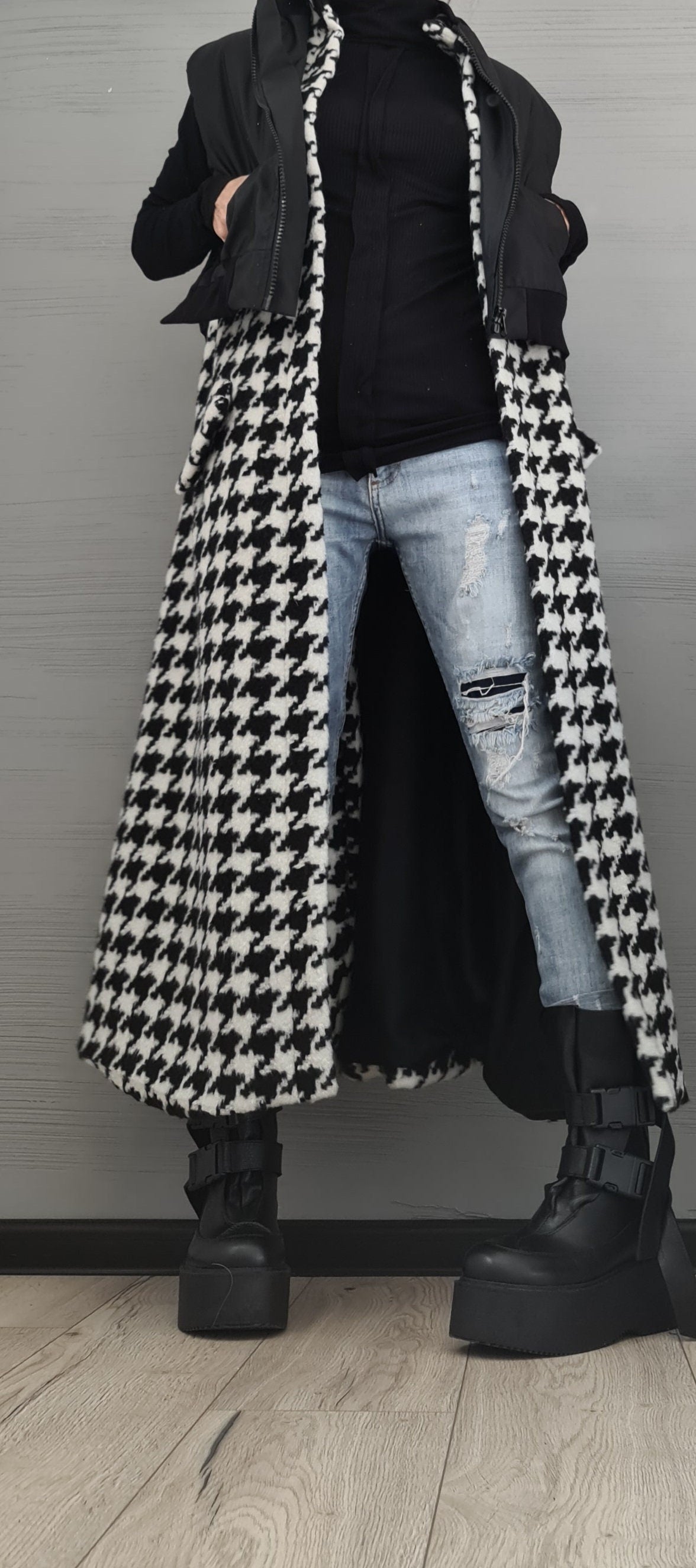 Black Cropped Puffer Vest, Houndstooth Maxi Gilet, Two-Piece Sleeveless Set