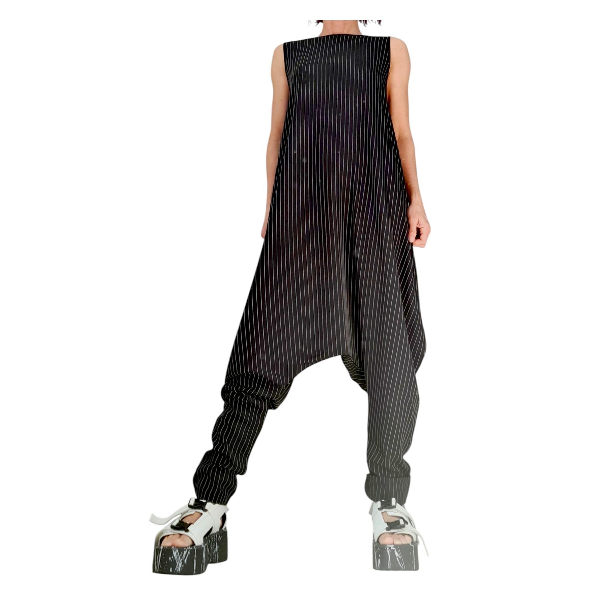 Asymmetric Black White Stripe Harem Jumpsuit, Gothic Wide Leg Sleeveless Overall for Women