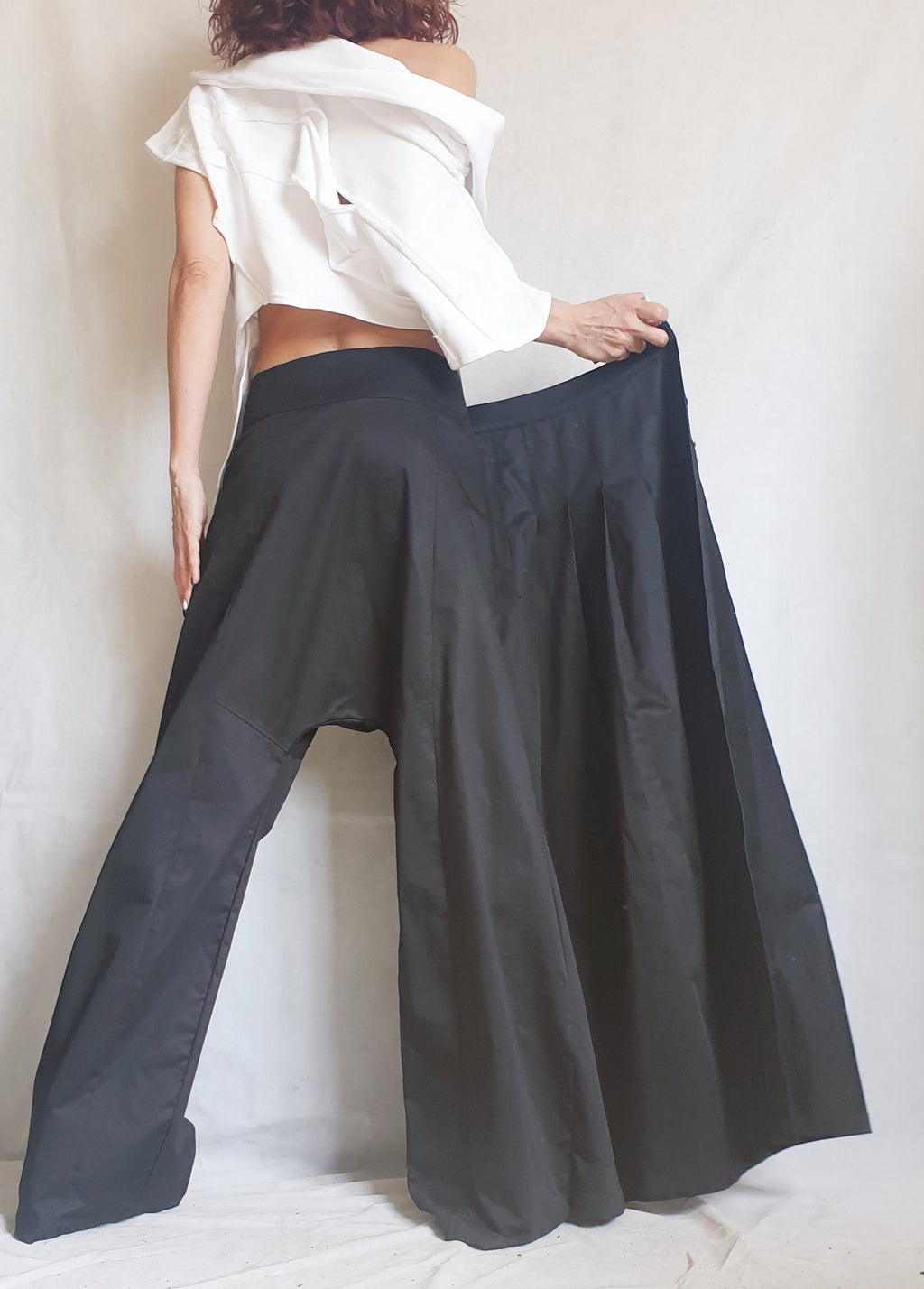 Asymmetric Cutout Vest, Oversized High Collar Top, Plus Size Short Sleeve Tunic