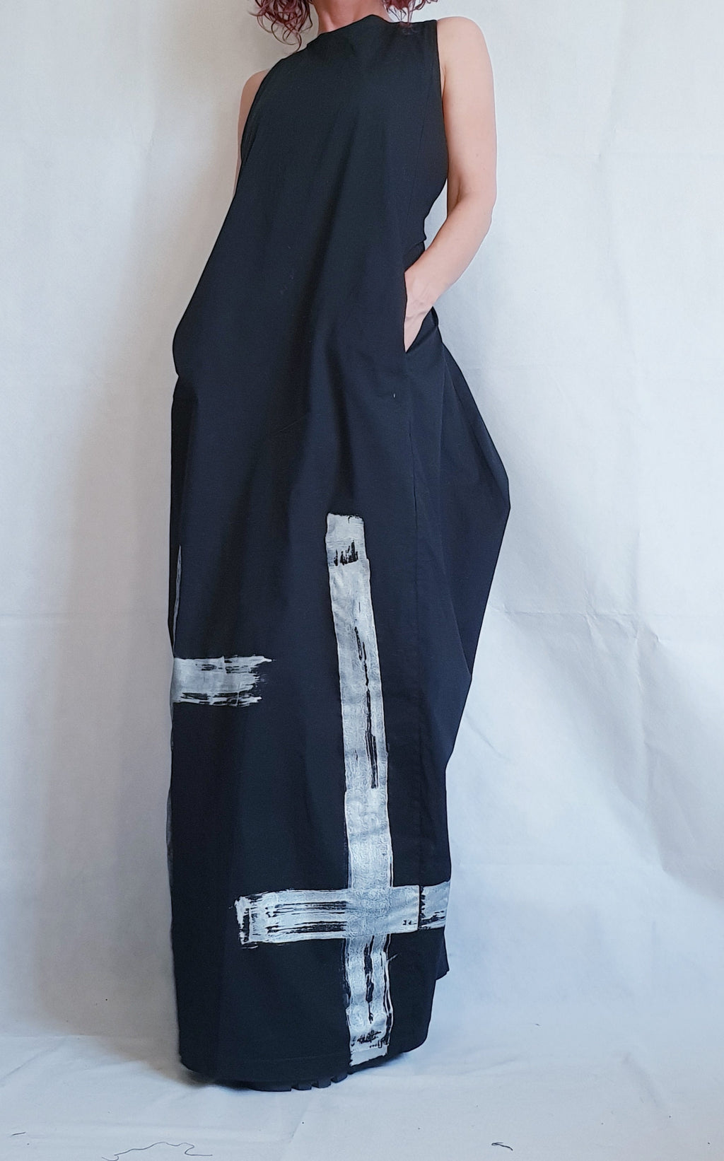 Black Open Back Maxi Gothic Dress, Sleeveless Plus Size Kaftan