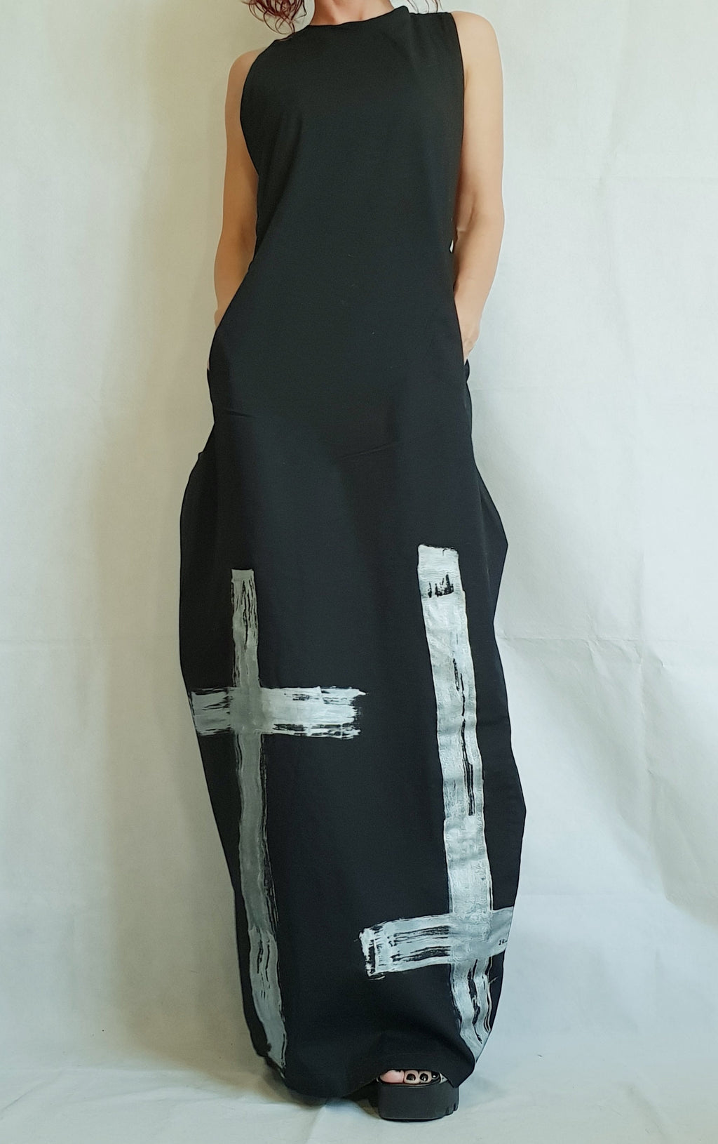 Black Open Back Maxi Gothic Dress, Sleeveless Plus Size Kaftan