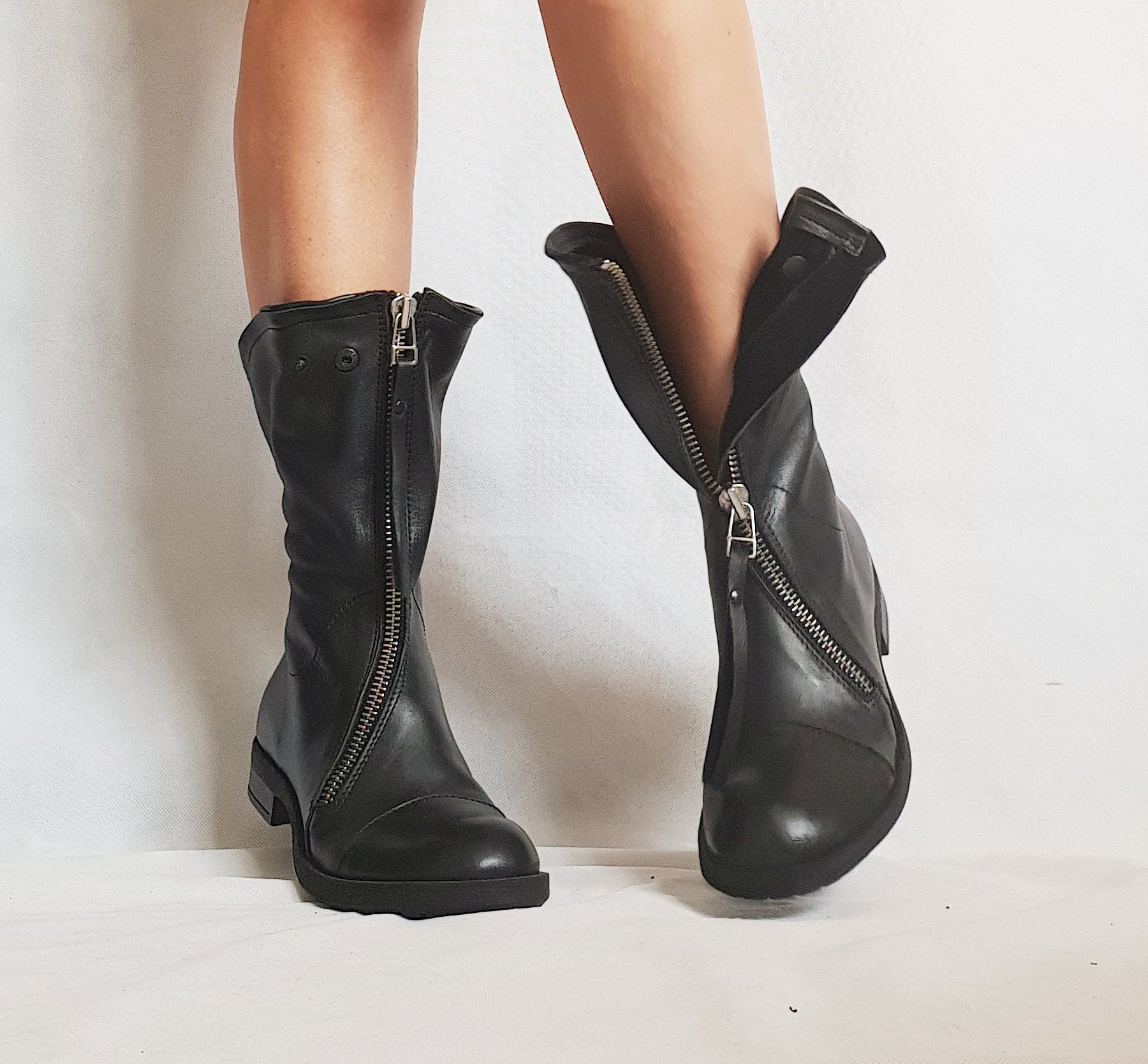 Black Leather Shoes, Gothic Booties, All seasons, Leather Ankle Boots, Flat Shoes, Steampunk Boots, Grunge Shoes, Comfortable Shoes