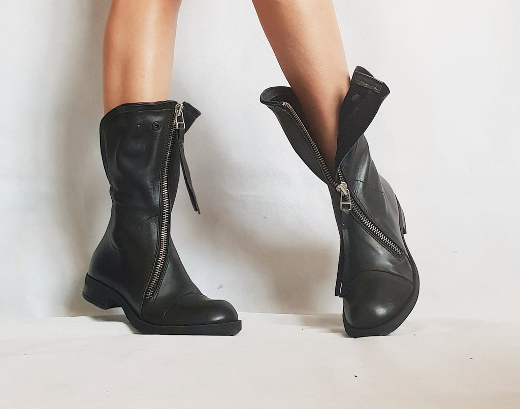 Black Leather Shoes, Gothic Booties, All seasons, Leather Ankle Boots, Flat Shoes, Steampunk Boots, Grunge Shoes, Comfortable Shoes