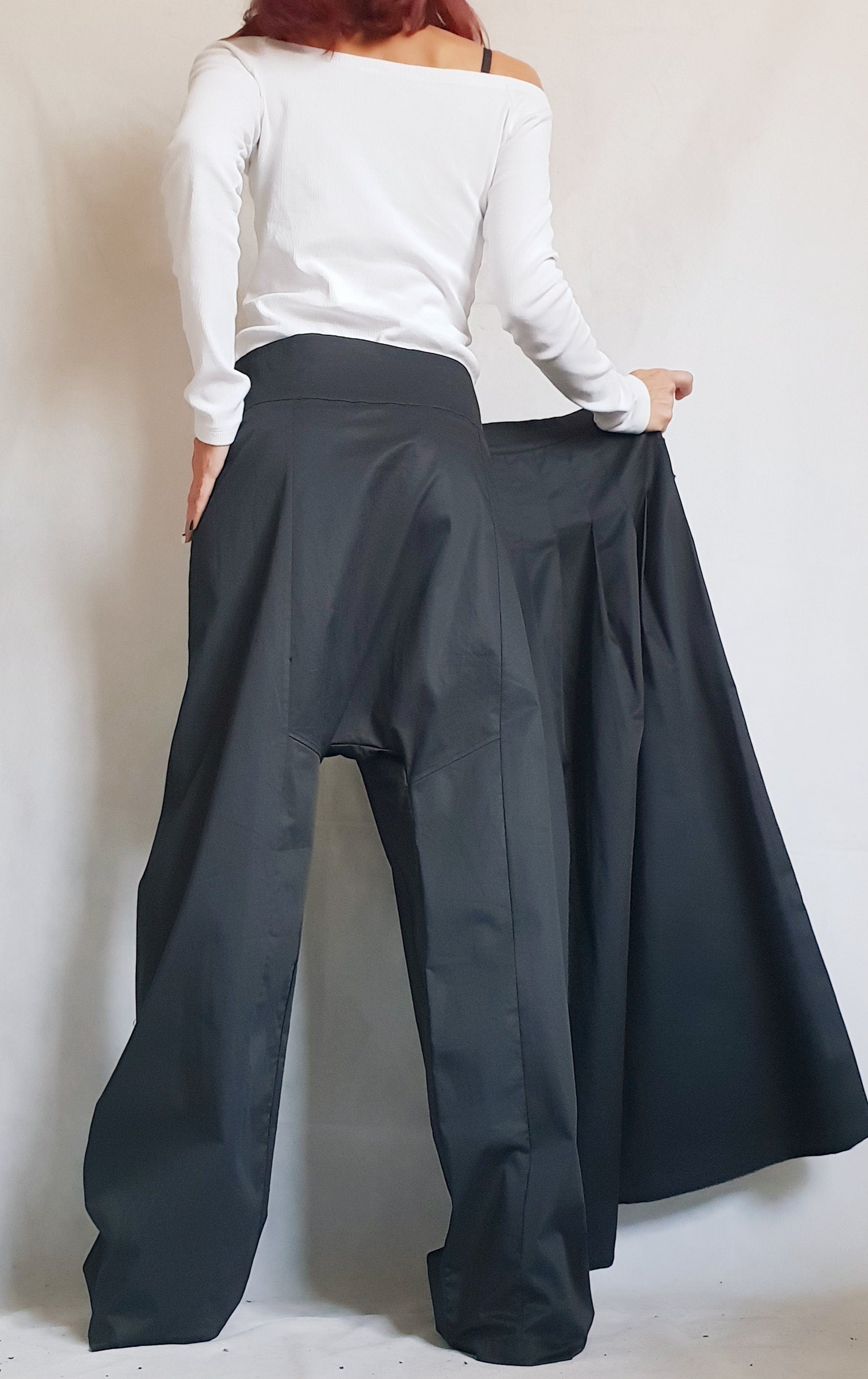 Trousers Skirt/Loose Casual Pants/Extravagant Harem Pants/Women Pants/Baggy Pants/Short Black Pants/Casual Harem Trousers