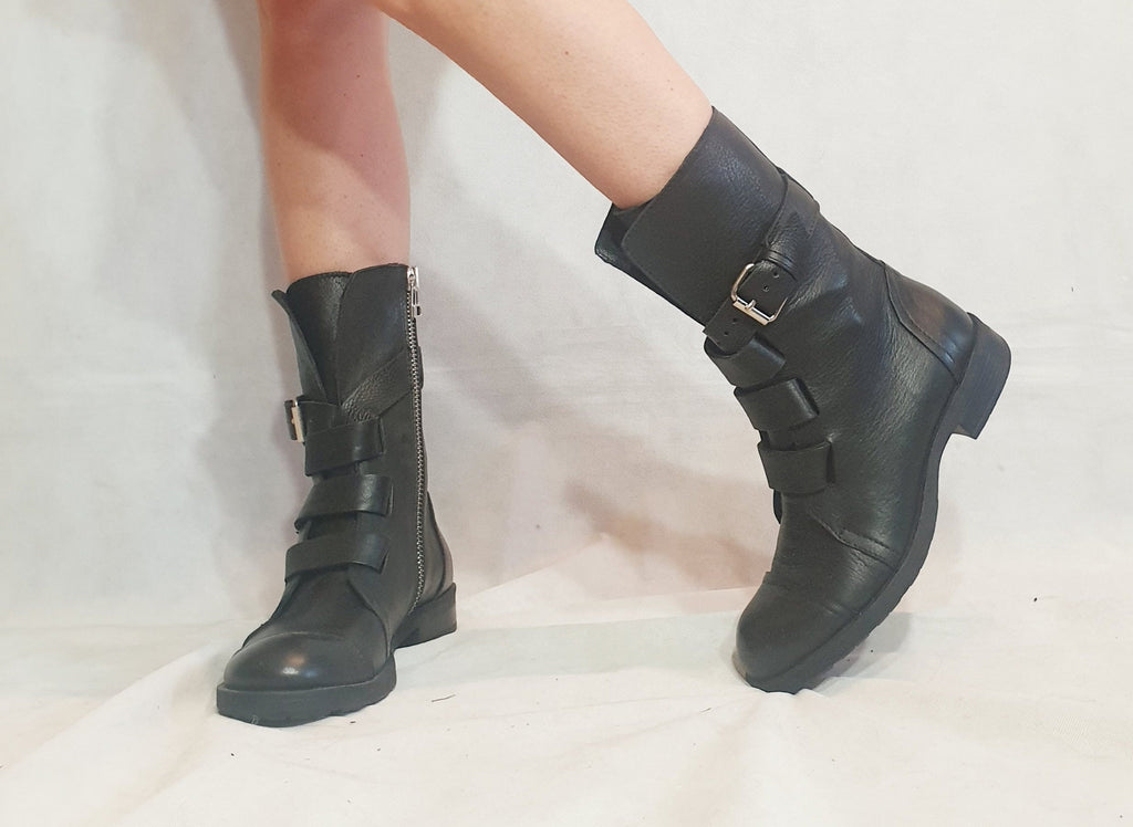 Black Leather Shoes, Extravagant Shoes, Gothic Shoes, Combat Boots, Black Booties, Women Ankle Boots, Winter Booties, Steampunk Shoes