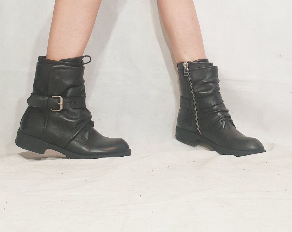 Leather Black Boots, Winter Boots, Gothic Boots, Steampunk Shoes, Women Ankle Boots, Leather Shoes, Leather Booties, Extravagant, Grunge