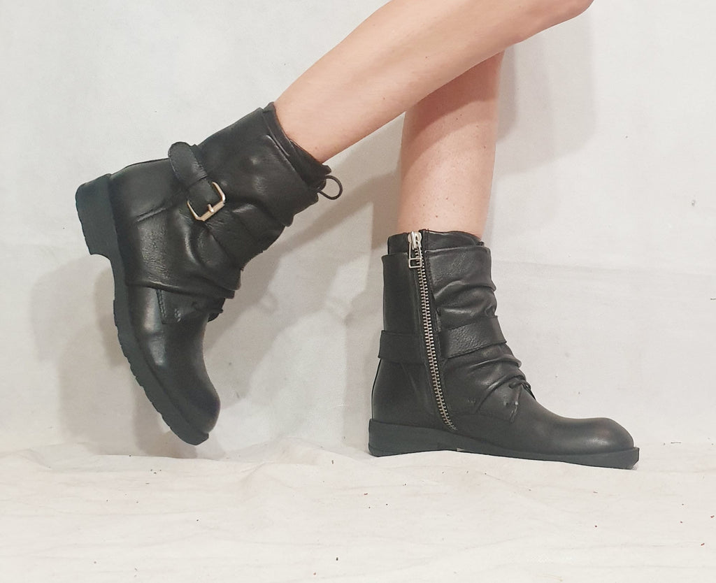 Leather Black Boots, Winter Boots, Gothic Boots, Steampunk Shoes, Women Ankle Boots, Leather Shoes, Leather Booties, Extravagant, Grunge