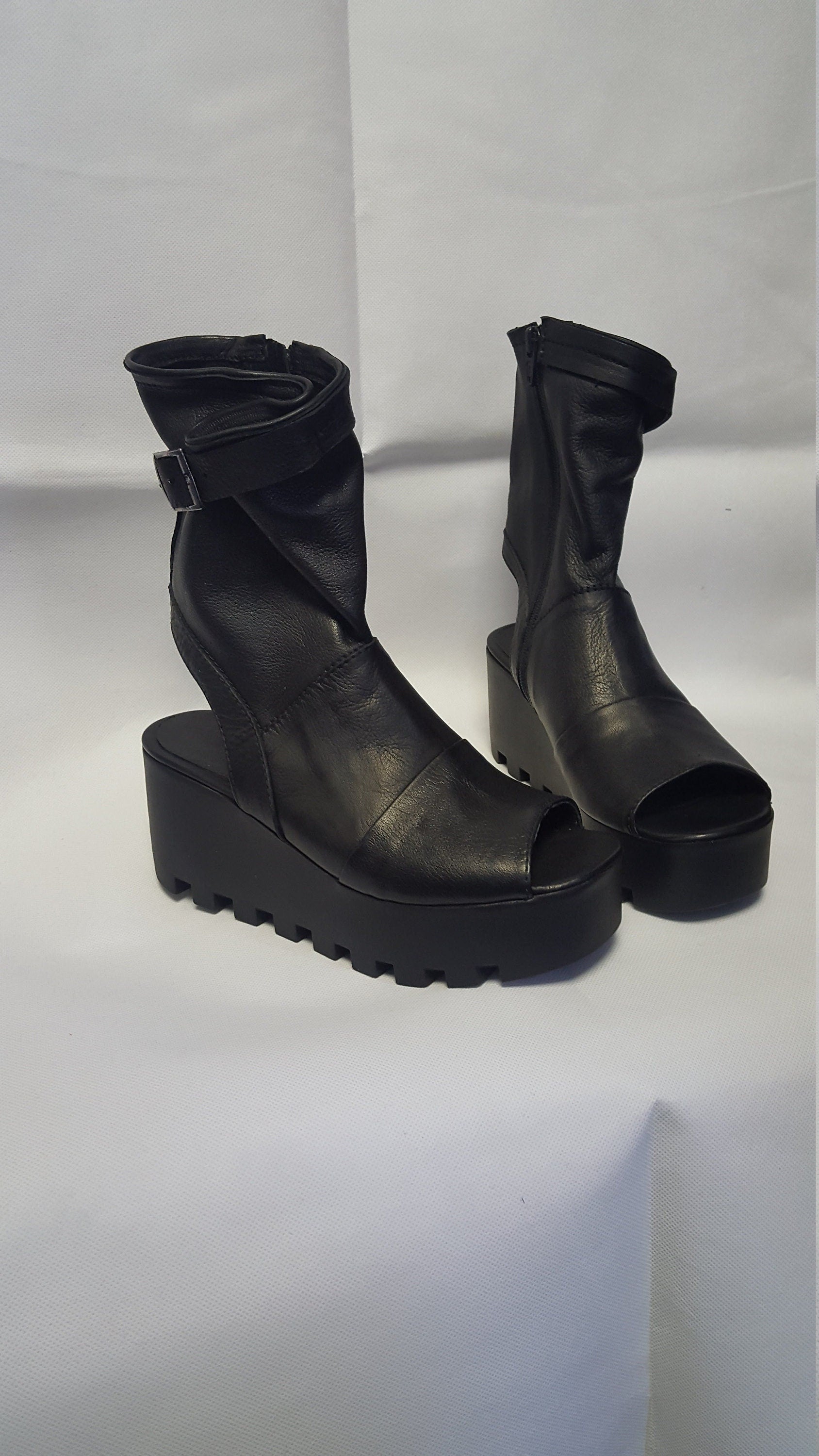 Extravagant Gladiator Sandals, Platform Sandals, High Summer Sandals, Combat, Open Toe Sandals, Genuine Leather Sandals , Gothic Sandals