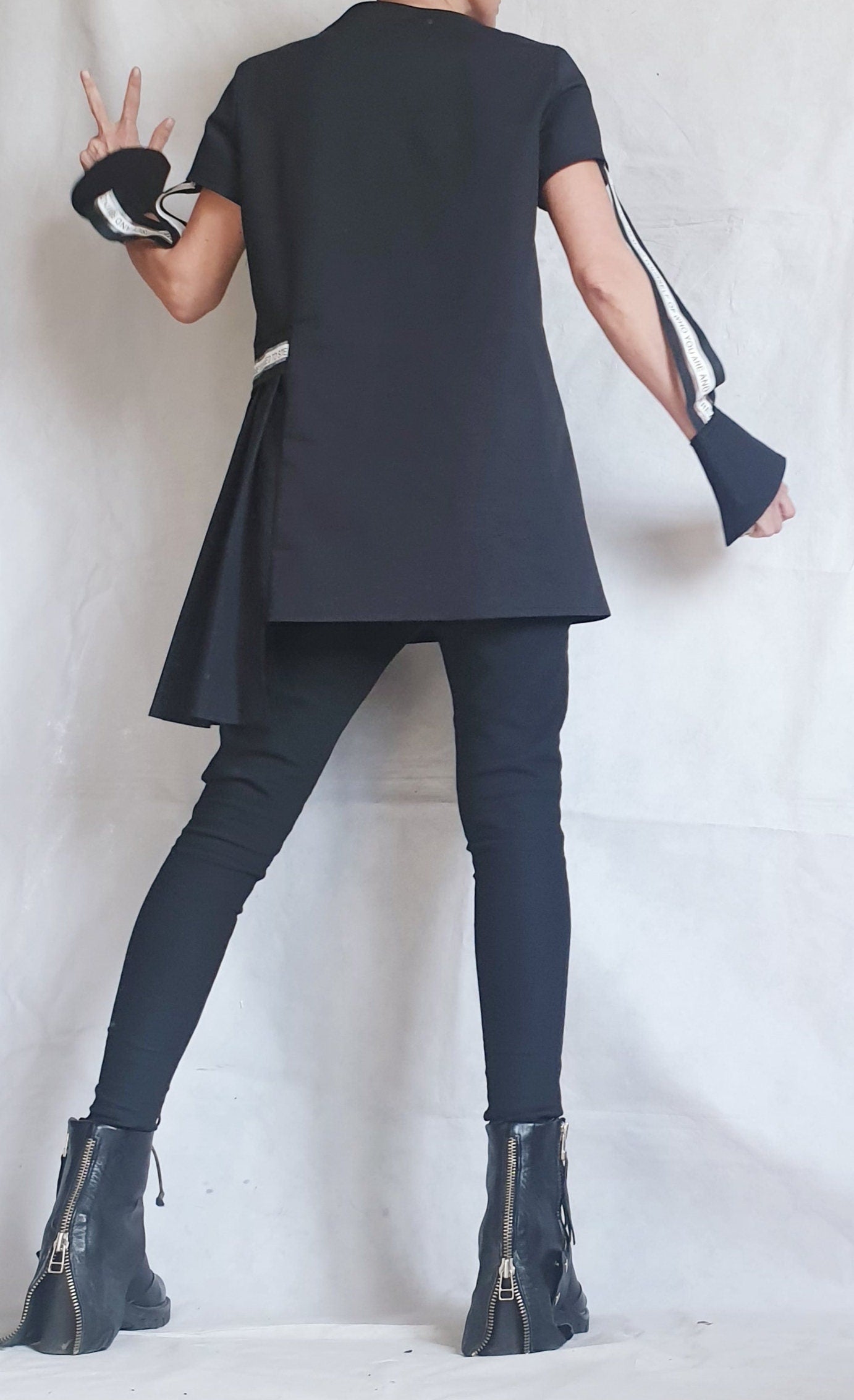 Asymmetric Shirt, Futuristic Long Short Shirt, Avant Garde Tunic, Loose, Tunic Shirt,Extravagant Shirt, Oversize Tunic, Gothic Tunic