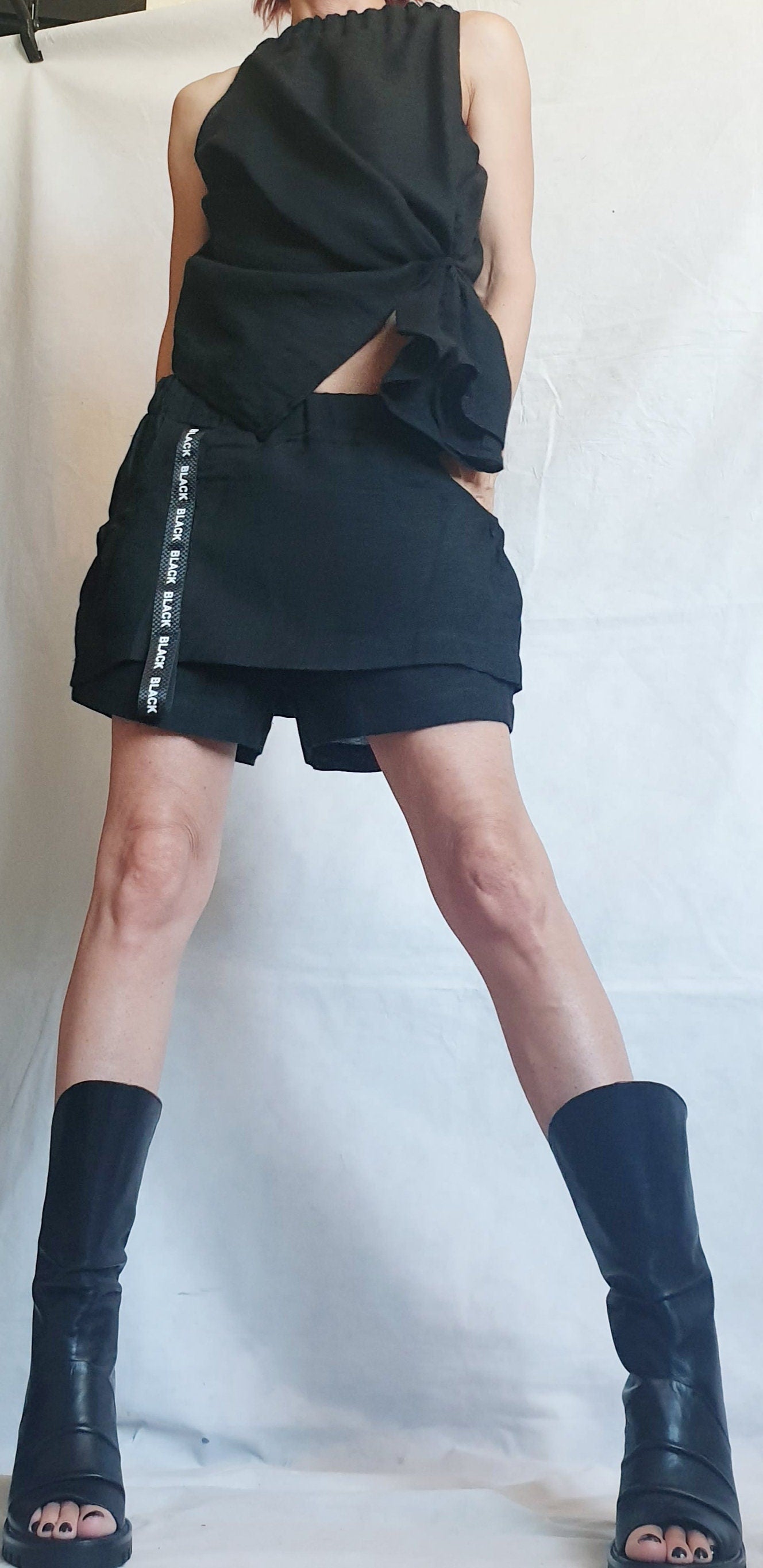 Extravagant Linen Set, Blouse Shorts Set, Asymmetrical Top, Linen Sexy Women Set, Two Piece Set, Open Back Blouse, Short Blouse Pants