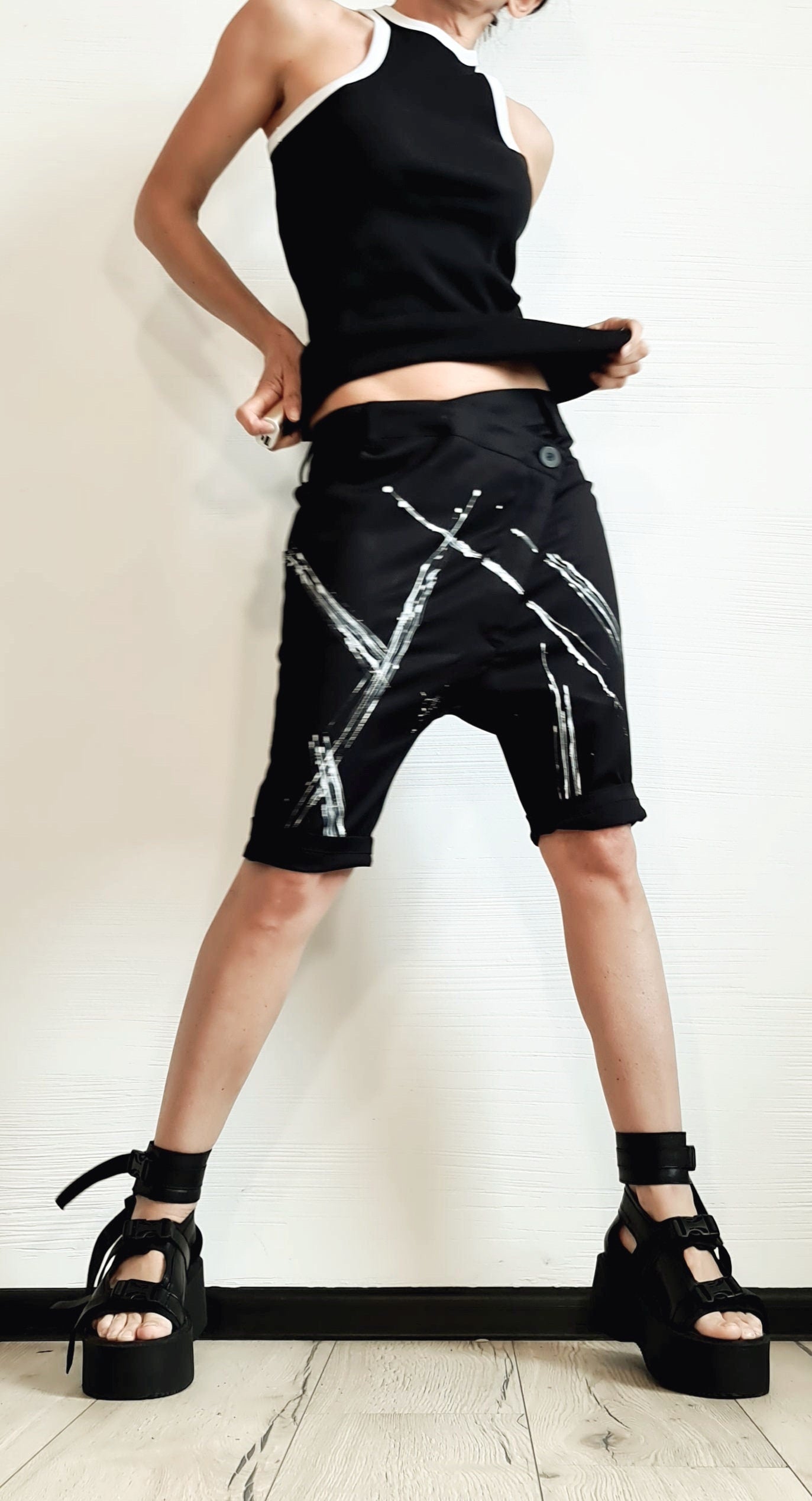 Loose Casual Pants, Extravagant Harem Pants, Women Pants, Baggy Pants, Short Black Pants, Casual Harem Trousers