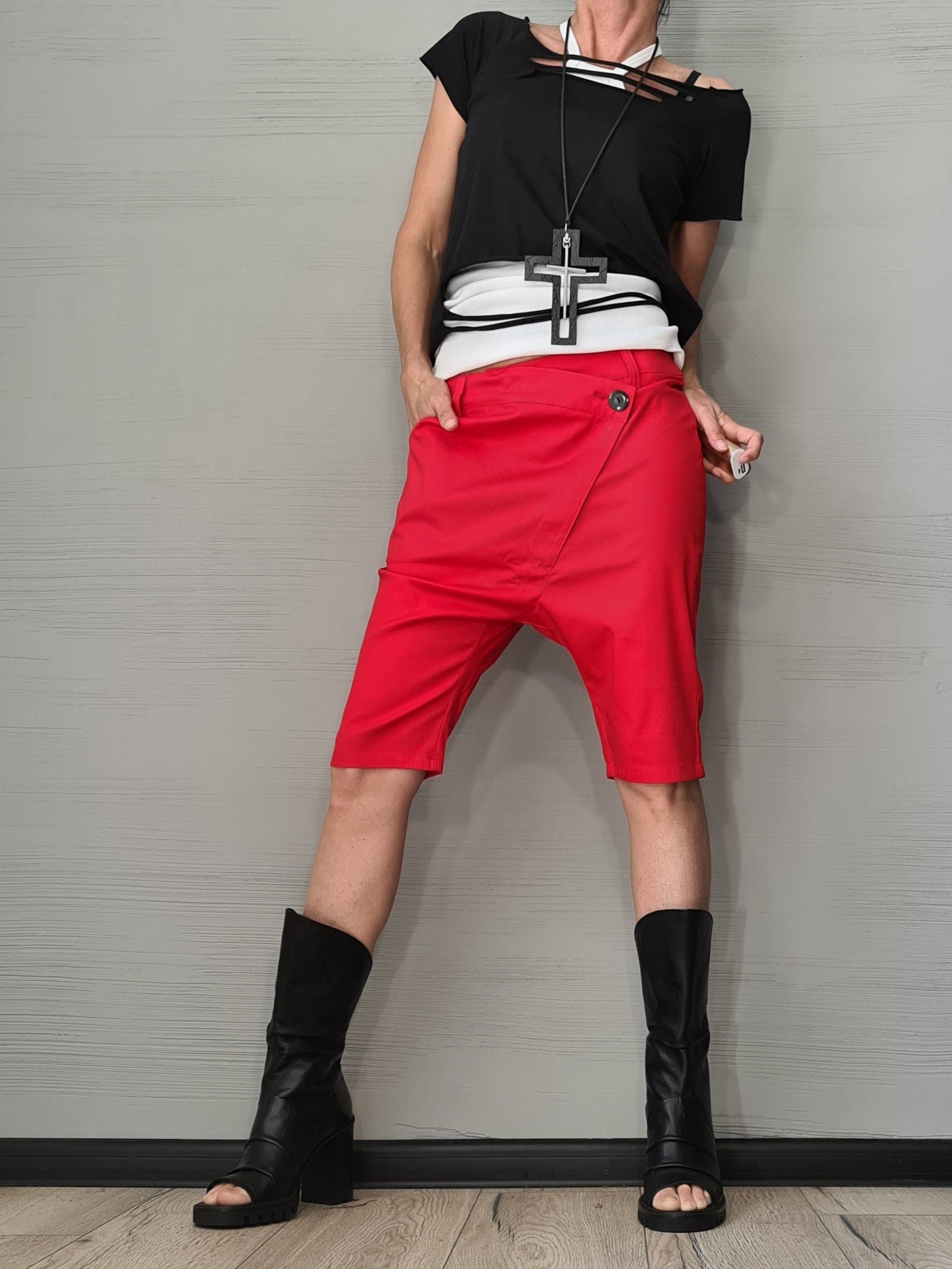 Asymmetric Short pants, Loose Casual Pants, Extravagant Harem Pants, Women Pants, Baggy Pants, Short Pants