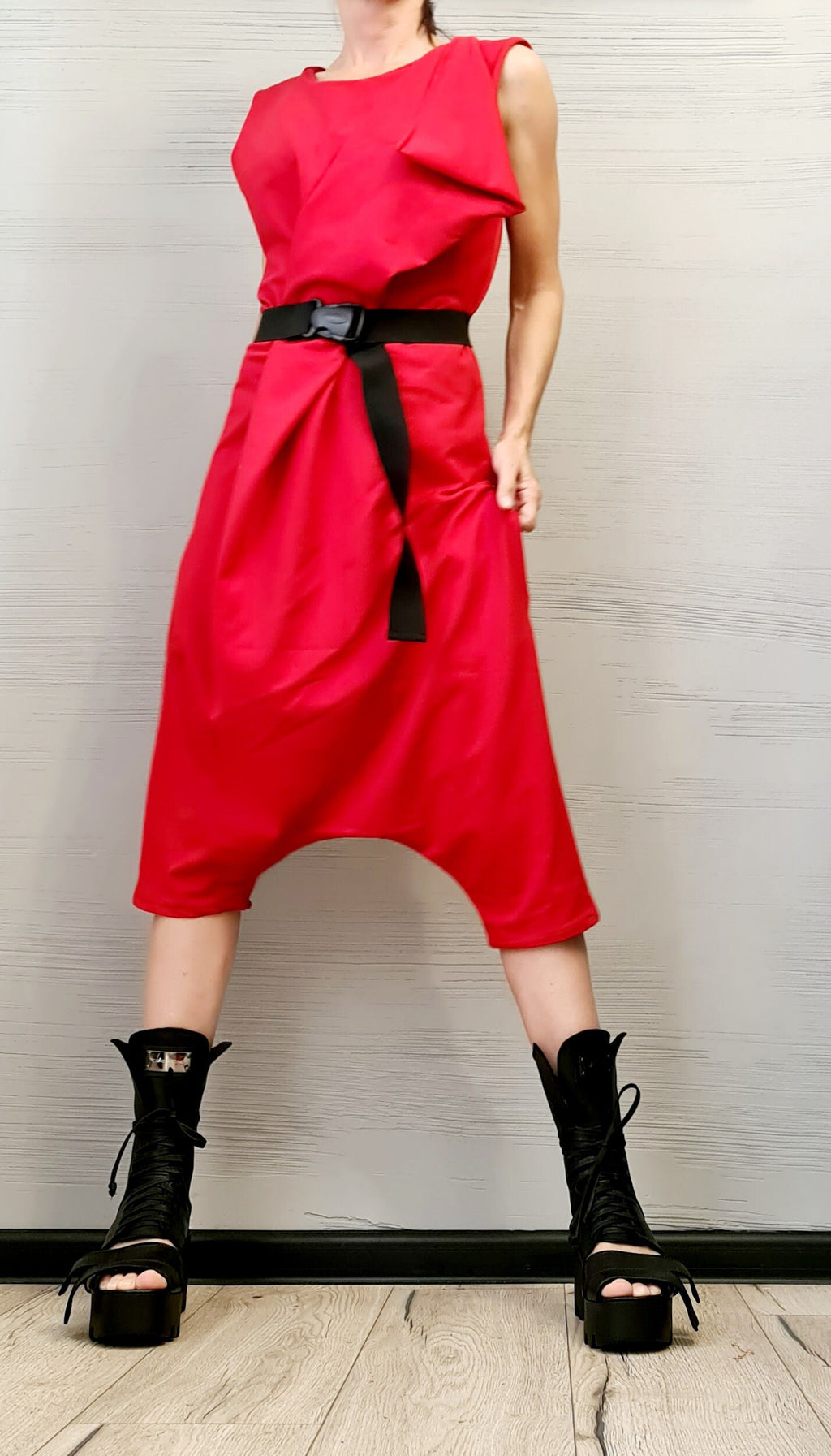 Asymmetric Harem Jumpsuit,Extravagant Cotton Loose Jumpsuit, Short Women Overall, Open Back Jumpsuit, Avant Garde Jumpsuit