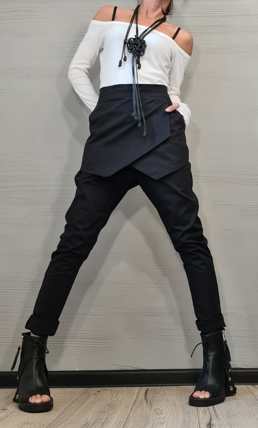 Avant Garde Pants, Extravagant Women Skinny Pants, Black Sexy Pants, Extravagant Pants, Casual Pants, Coctail Pants