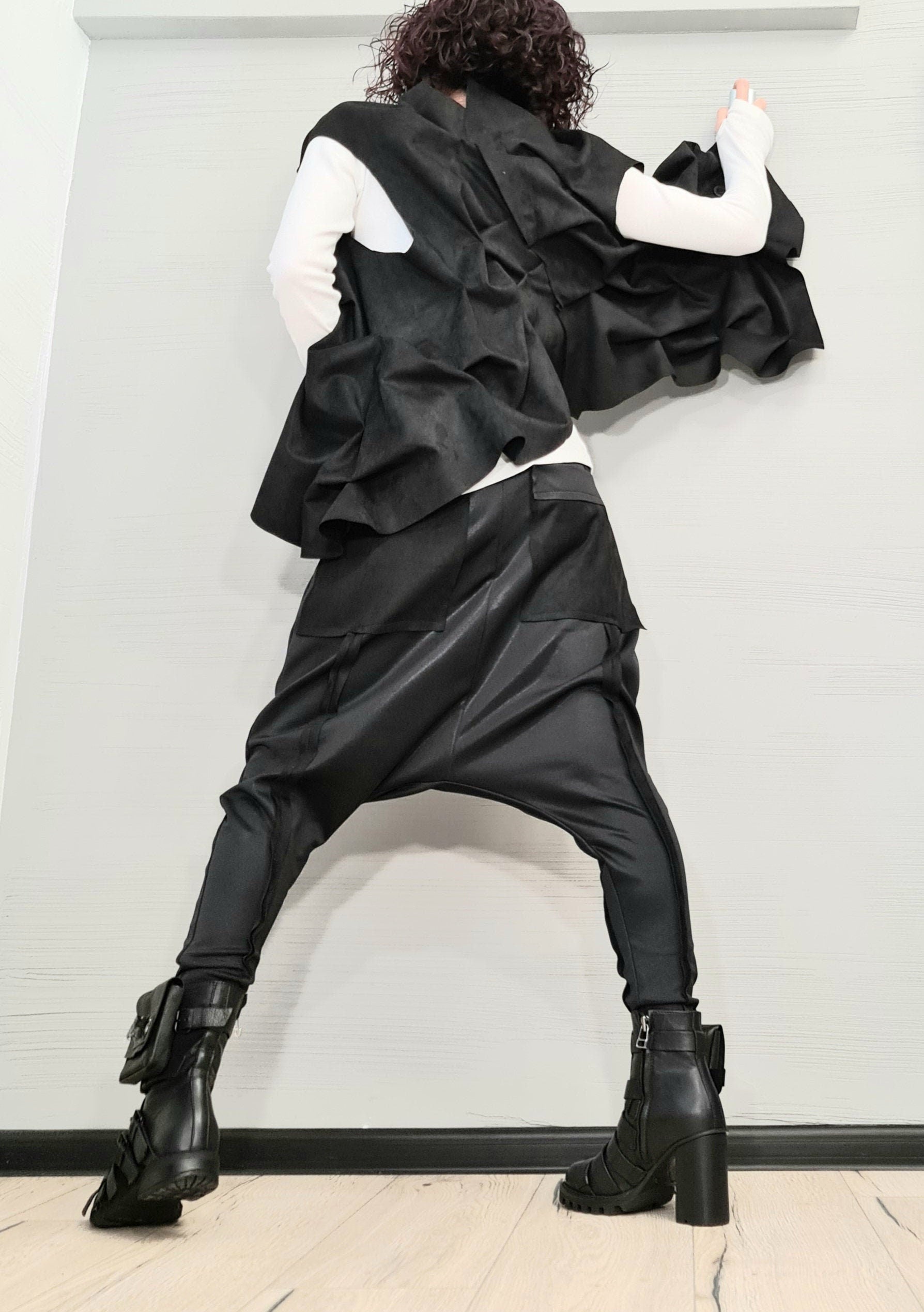 Extravagant Women Costume, Asymmetric Vest, Women harem pants, Designer Vest Pants Set, Asymmetric Women Costume, Avant Garde Outwear Set