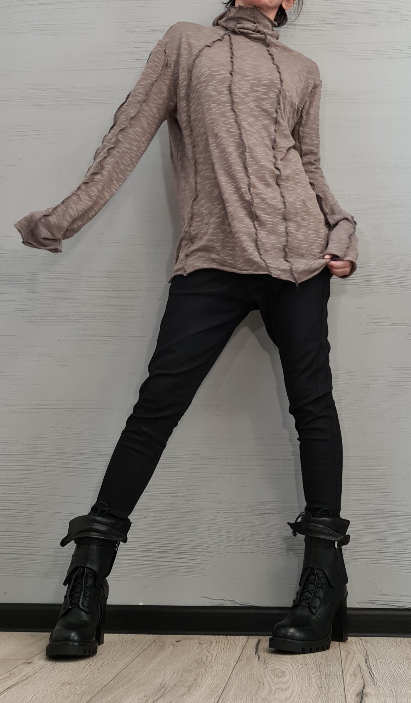 NEW Collection White Cotton Loose Turtle Neck Fitted Top Blouse, Extravagant Top, Avant Garde Blouse, Sexy Top