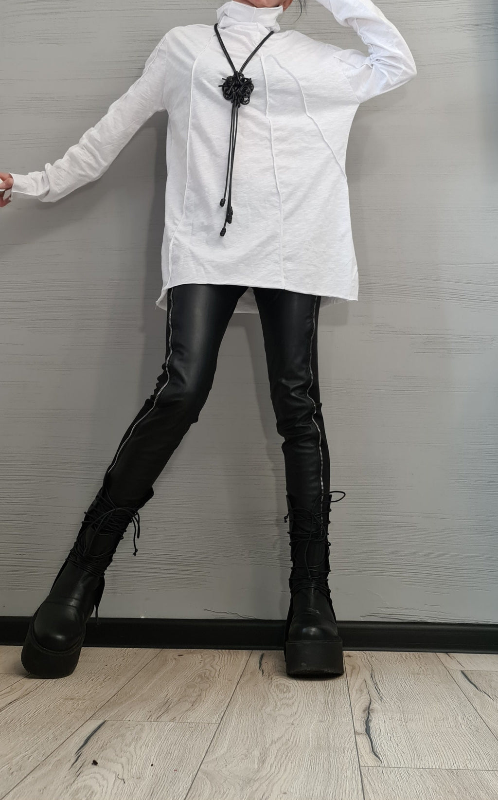 NEW Collection White Cotton Loose Turtle Neck Fitted Top Blouse, Extravagant Top, Avant Garde Blouse, Sexy Top