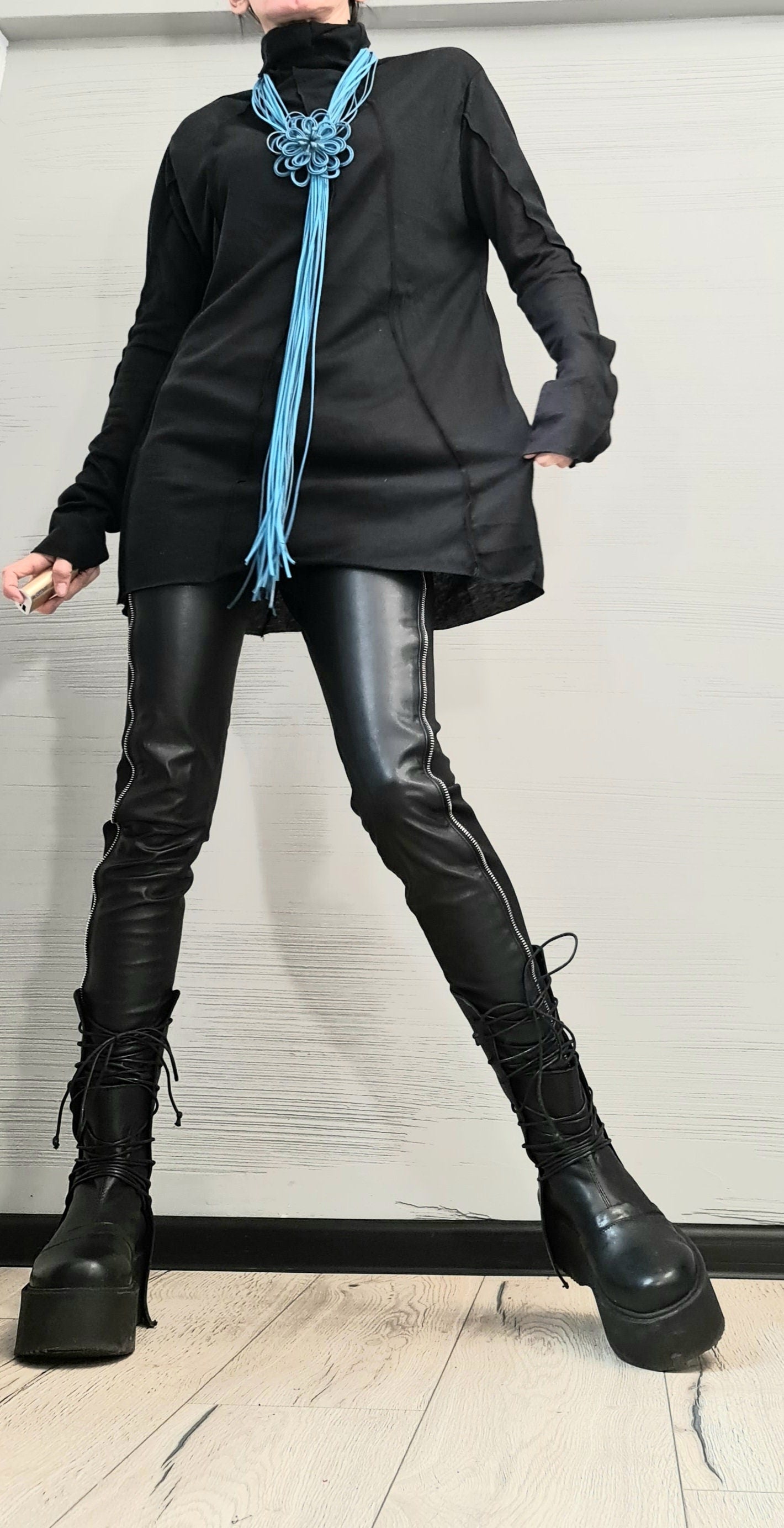 NEW Collection White Cotton Loose Turtle Neck Fitted Top Blouse, Extravagant Top, Avant Garde Blouse, Sexy Top