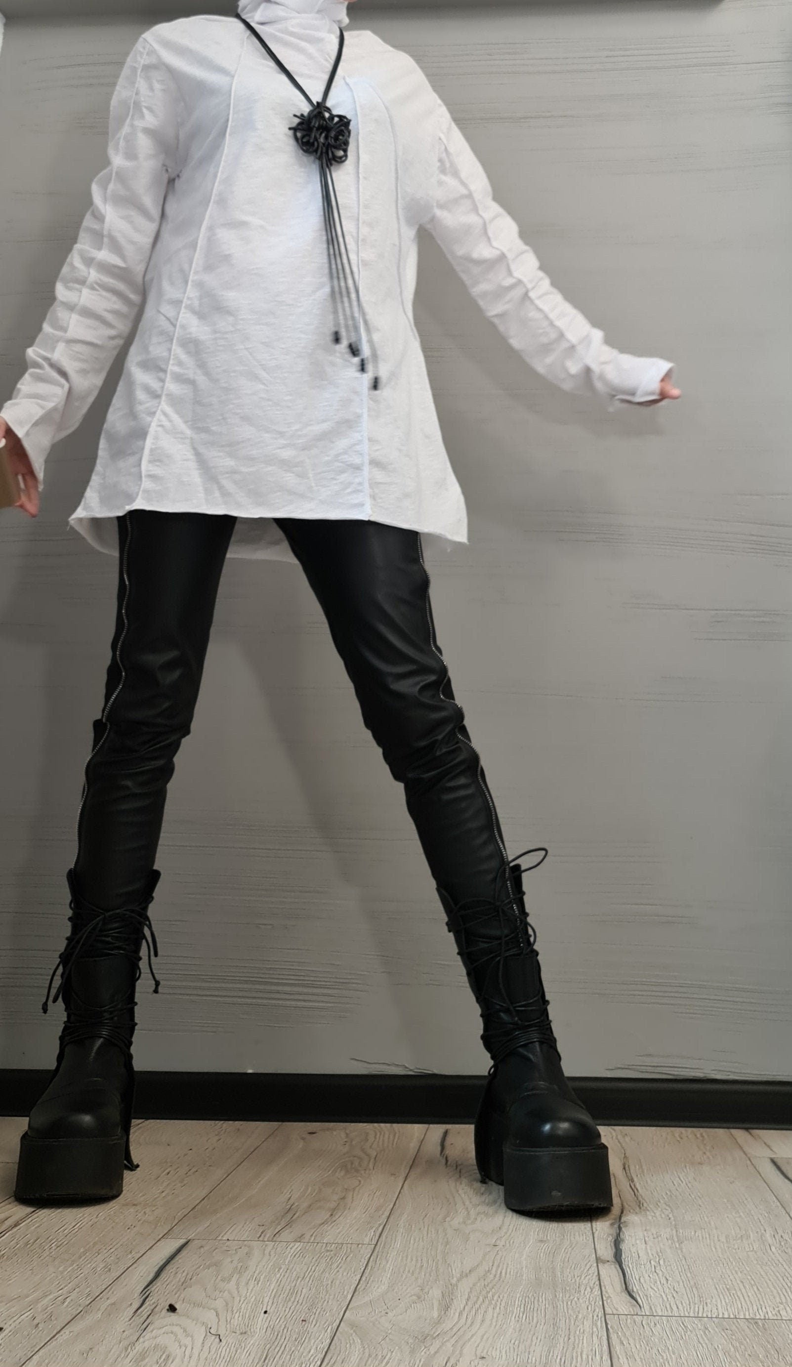 NEW Collection White Cotton Loose Turtle Neck Fitted Top Blouse, Extravagant Top, Avant Garde Blouse, Sexy Top