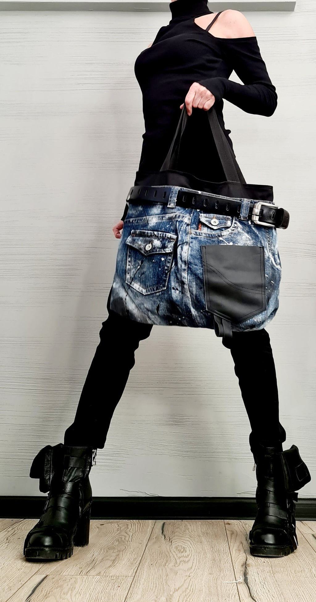 Handmade Extravagant Denim Shoulder Bag, Designer Denim Bag, Oversized Avant-Garde Tote – Unique Spray-Painted Jean Purse for Women