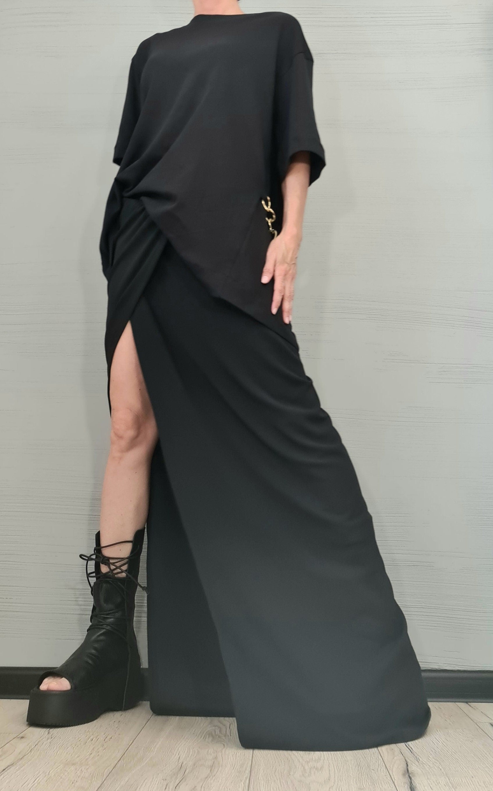 New collection Asymmetrical tunic, Avant Garde Blouse, Loose Tunic, Deconstructed Top, Extravagant tunic, Open back, Sexy Back blouse