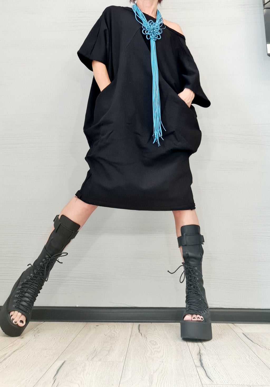 New collection Black Dress, Extravagant Tunic Dress, Blouson Dress, Asymmetric Dress, Sleeveless Dress, Knee Length Dress, Separate Sleeves