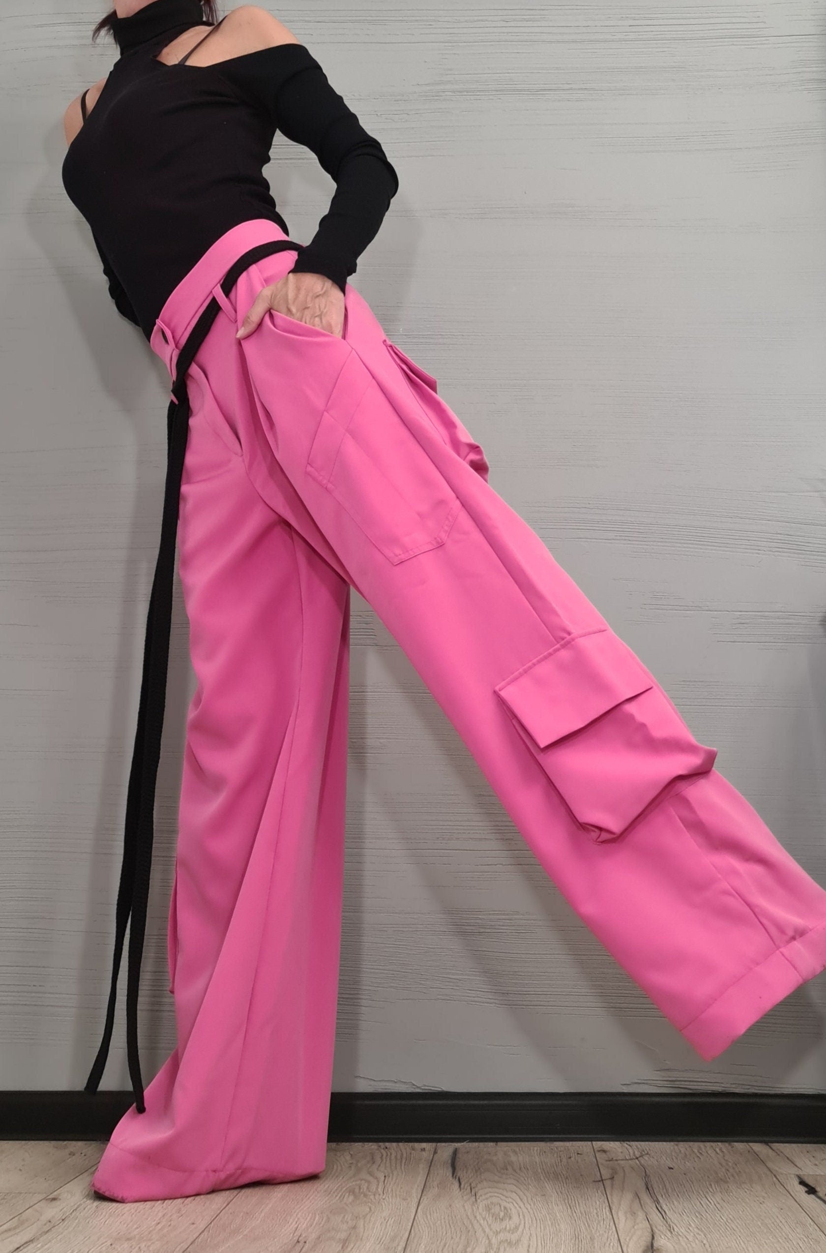 New collection Avant Garde Loose Pants, Harem Pants Women, Extravagant  Pants, Casual Pants, Sexy Pants, Loose Pants, Pink