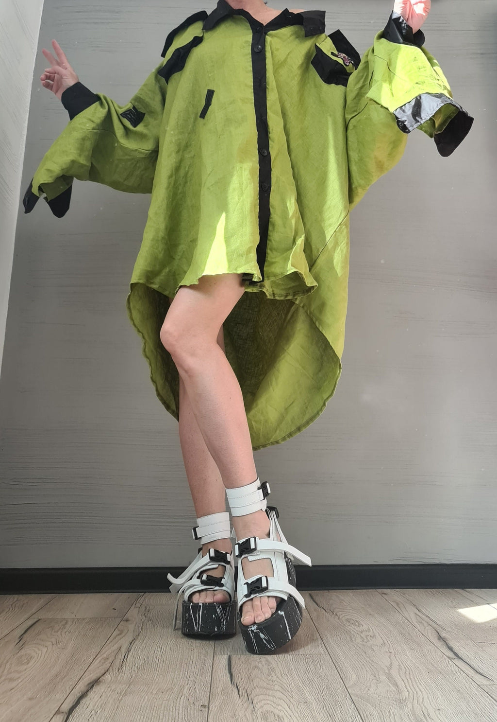 Deconstructed Linen Shirt, Linen Shirt Dress with Open Back – Pink and Black Avant-Garde Oversized Tunic – Artistic Handmade Tunic