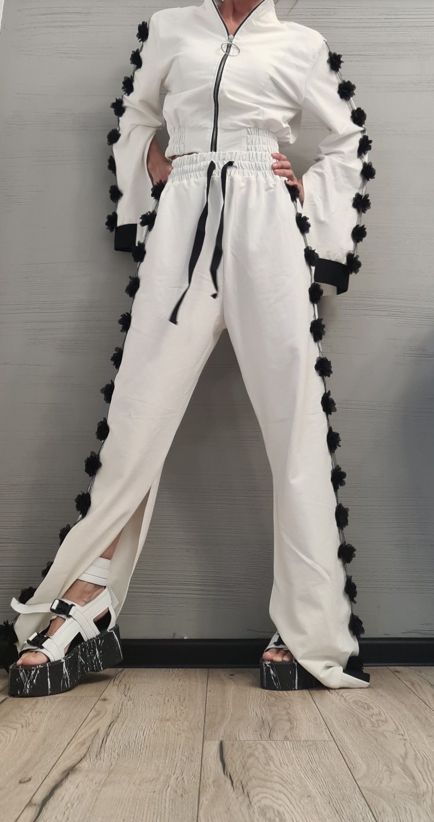 New collection Extravagant Outwear Women Set, Pants and Sweatshirt Set, Extravagant Cotton Set, Black flowers