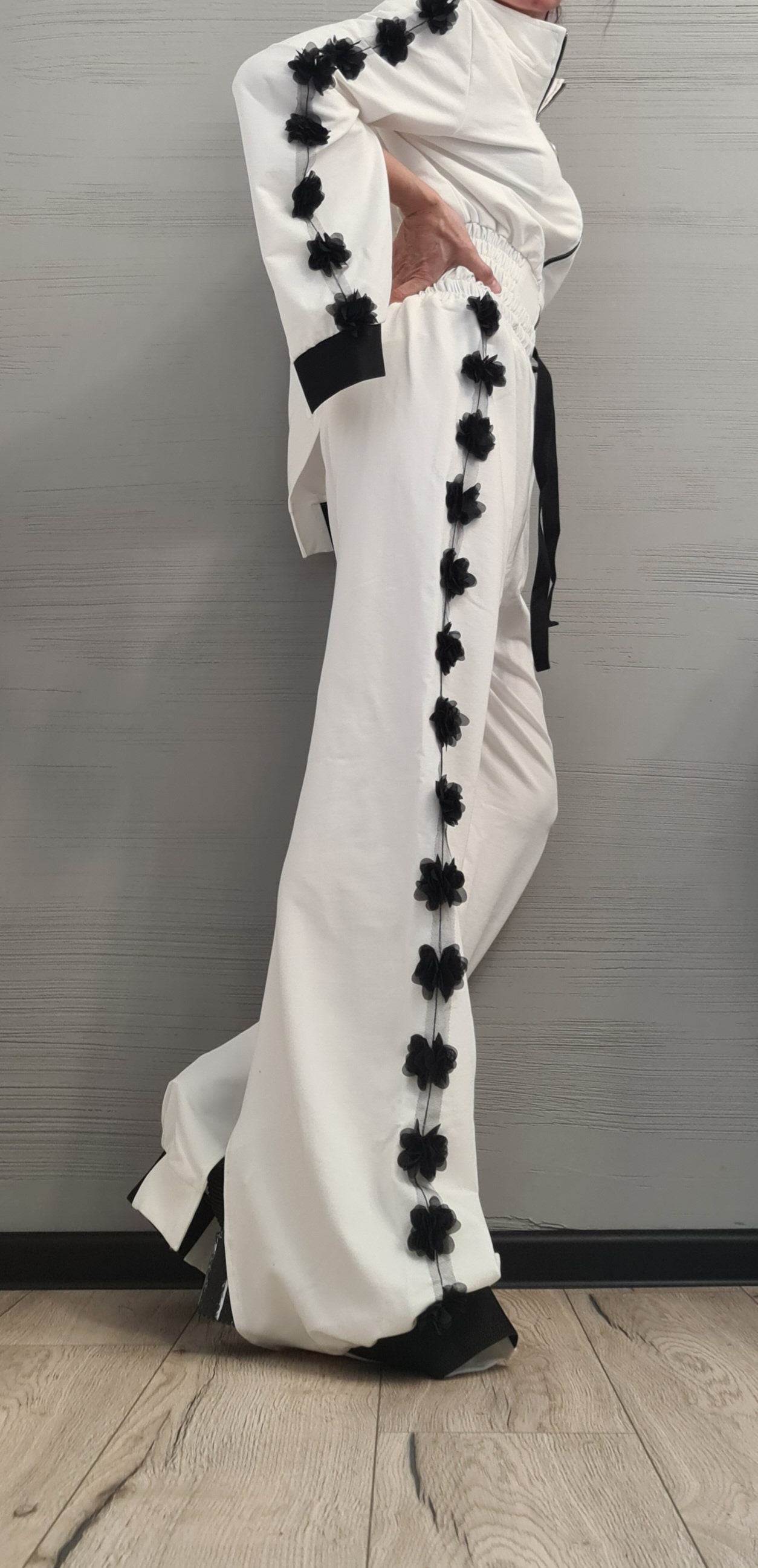 New collection Extravagant Outwear Women Set, Pants and Sweatshirt Set, Extravagant Cotton Set, Black flowers