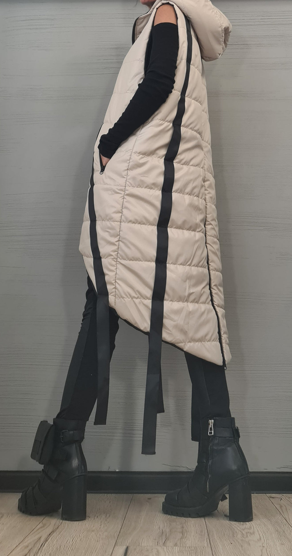 Winter Sleeveless jacket, Women Jacket Vest, Plus Size Clothing, Oversize Jacket, Extravagant Hooded Jacket, Avant Garde Clothing