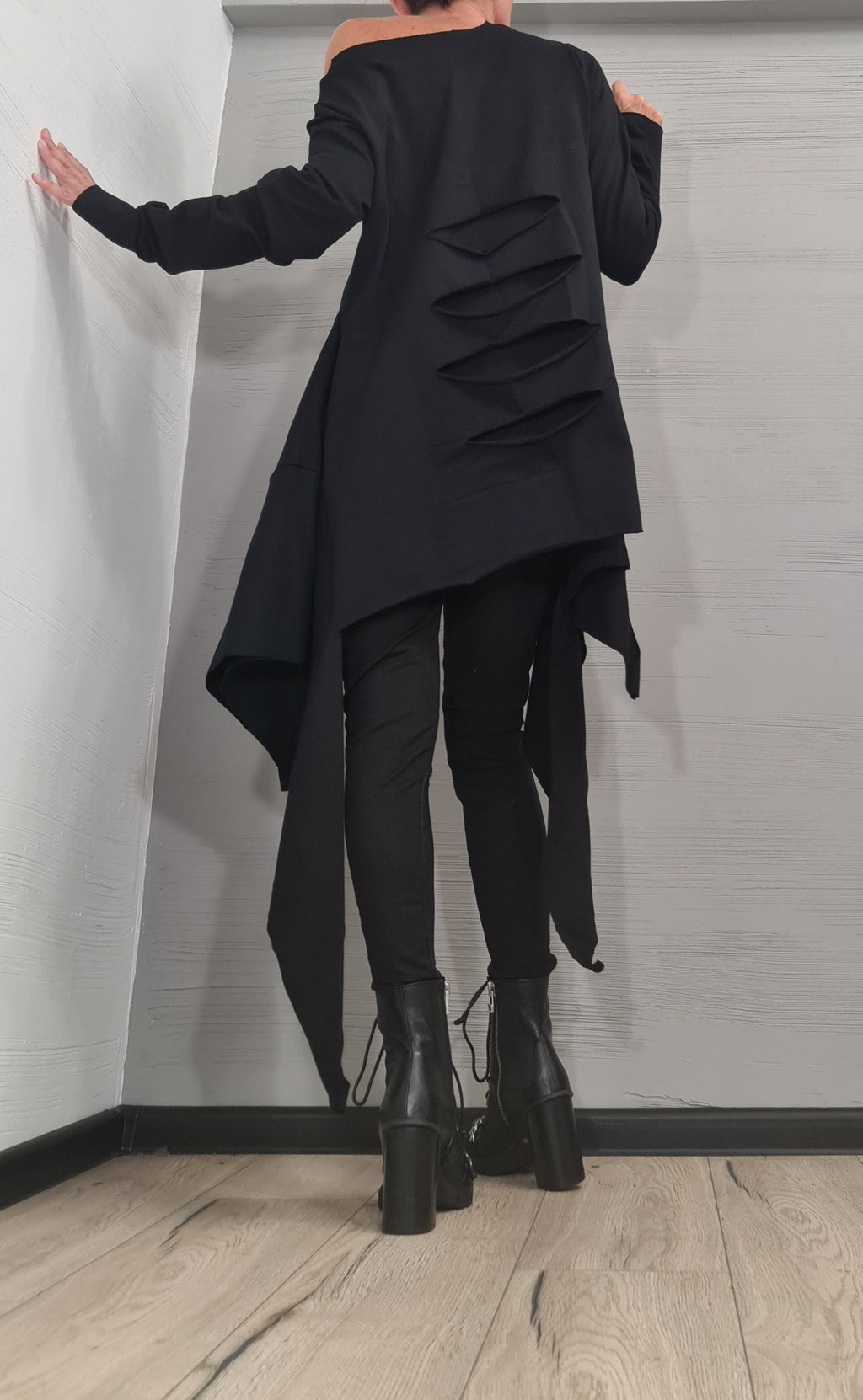 Avant Garde White Tunic, Deconstructed Top, Loose Tunic, Asymmetric Blouse, Oversize Tunic, Long Sleeve