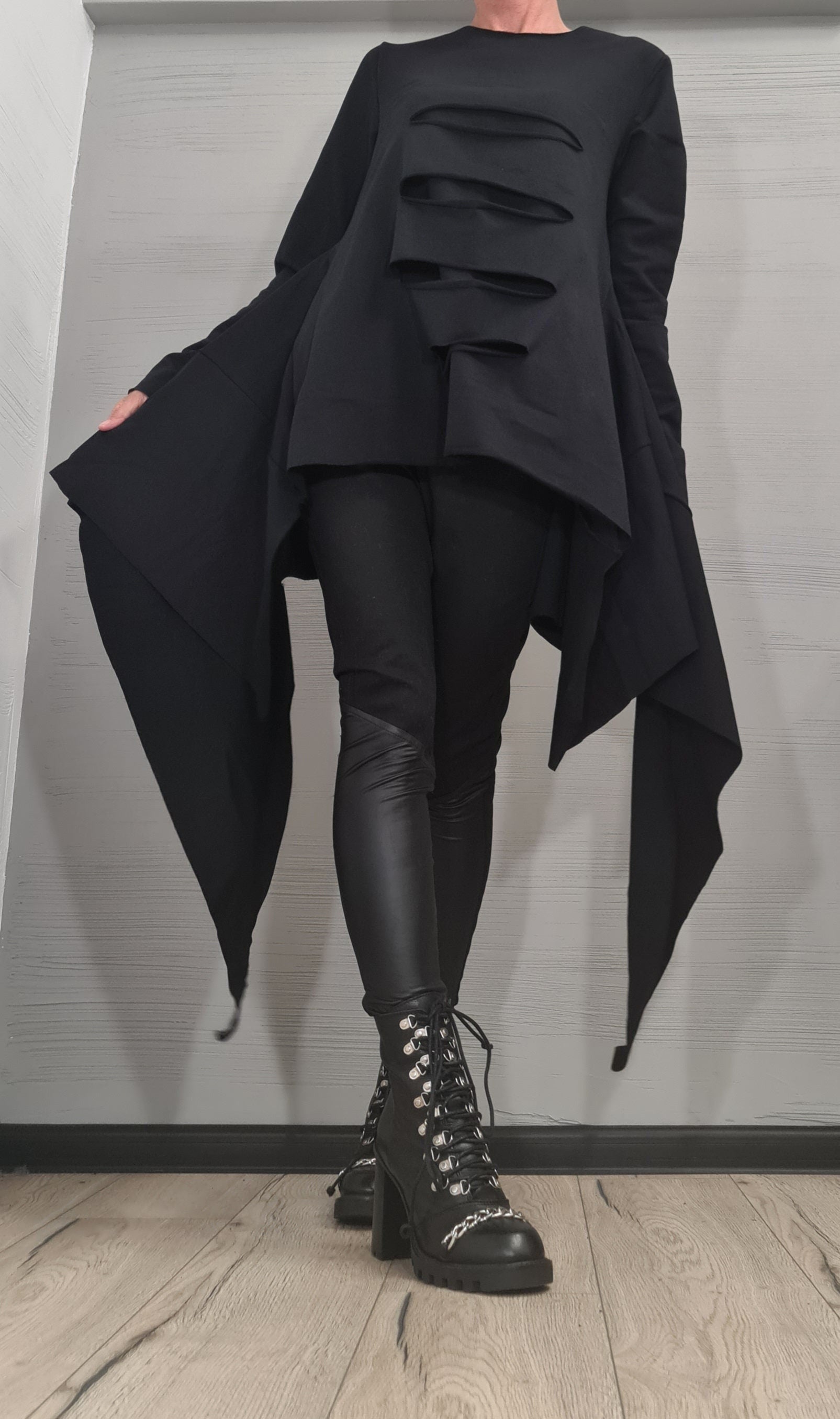 Avant Garde White Tunic, Deconstructed Top, Loose Tunic, Asymmetric Blouse, Oversize Tunic, Long Sleeve