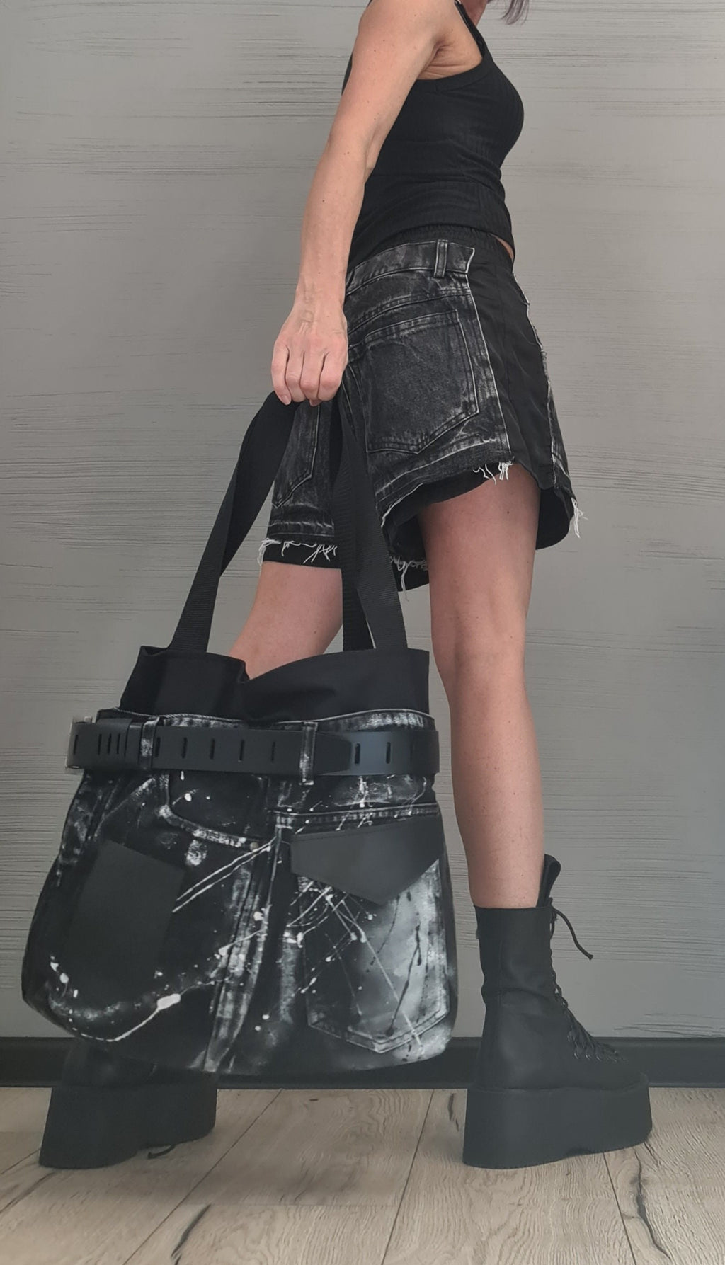Handmade Extravagant Denim Shoulder Bag, Designer Denim Bag, Oversized Avant-Garde Tote – Unique Spray-Painted Jean Purse for Women