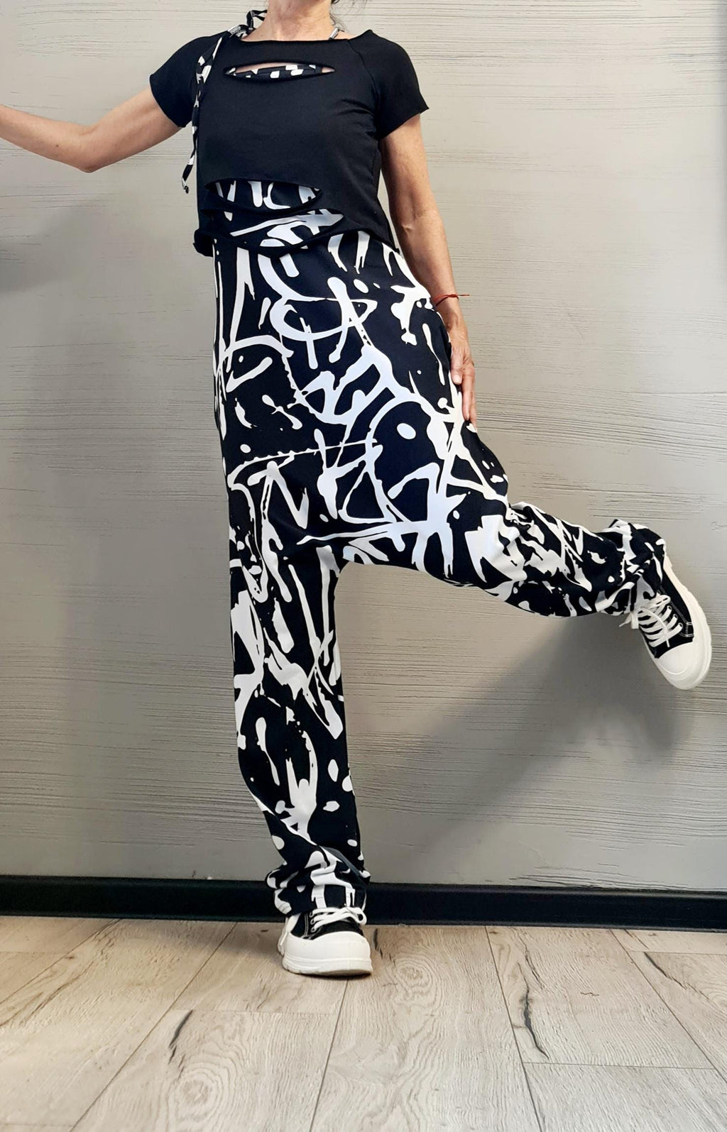 Black and White Graffiti Print Jumpsuit, Extravagant Harem Jumpsuit with Blouse, Loose Jumpsuit, Drop Crotch Jumpsuit, Gothic Jumpsuit