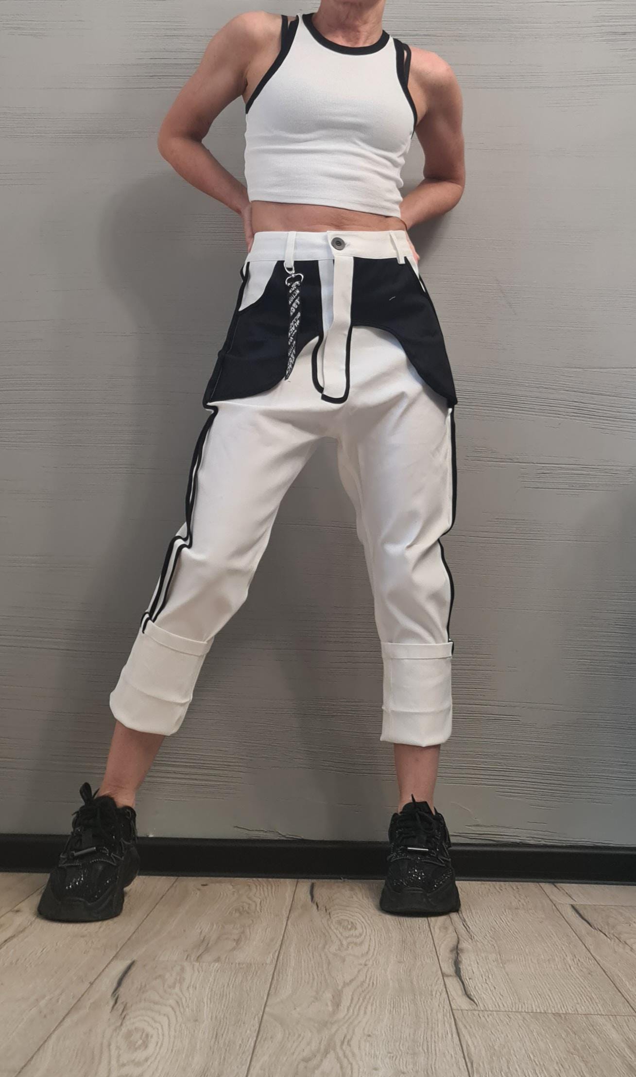 Black&Whit Denim Harem Pants - White Denim Cargo Pants – Trousers with External Pockets – Streetwear Contrast Design - Extravagant Pants